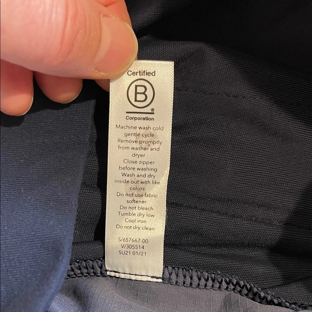 Athleta Black Patterned Trekkie North Printed Running Shorts